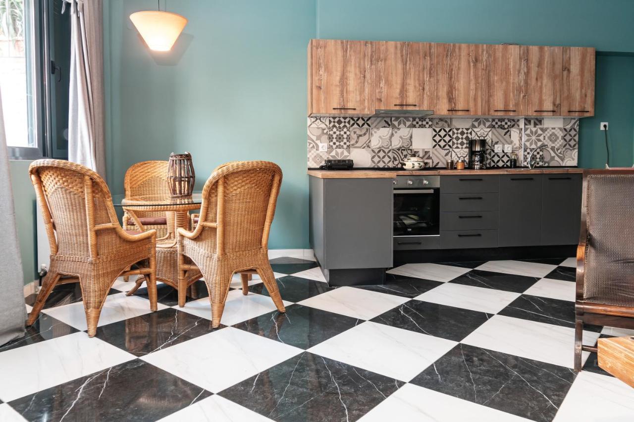 Art Deco Chess Casa, With Private Patio * Thessaloniki